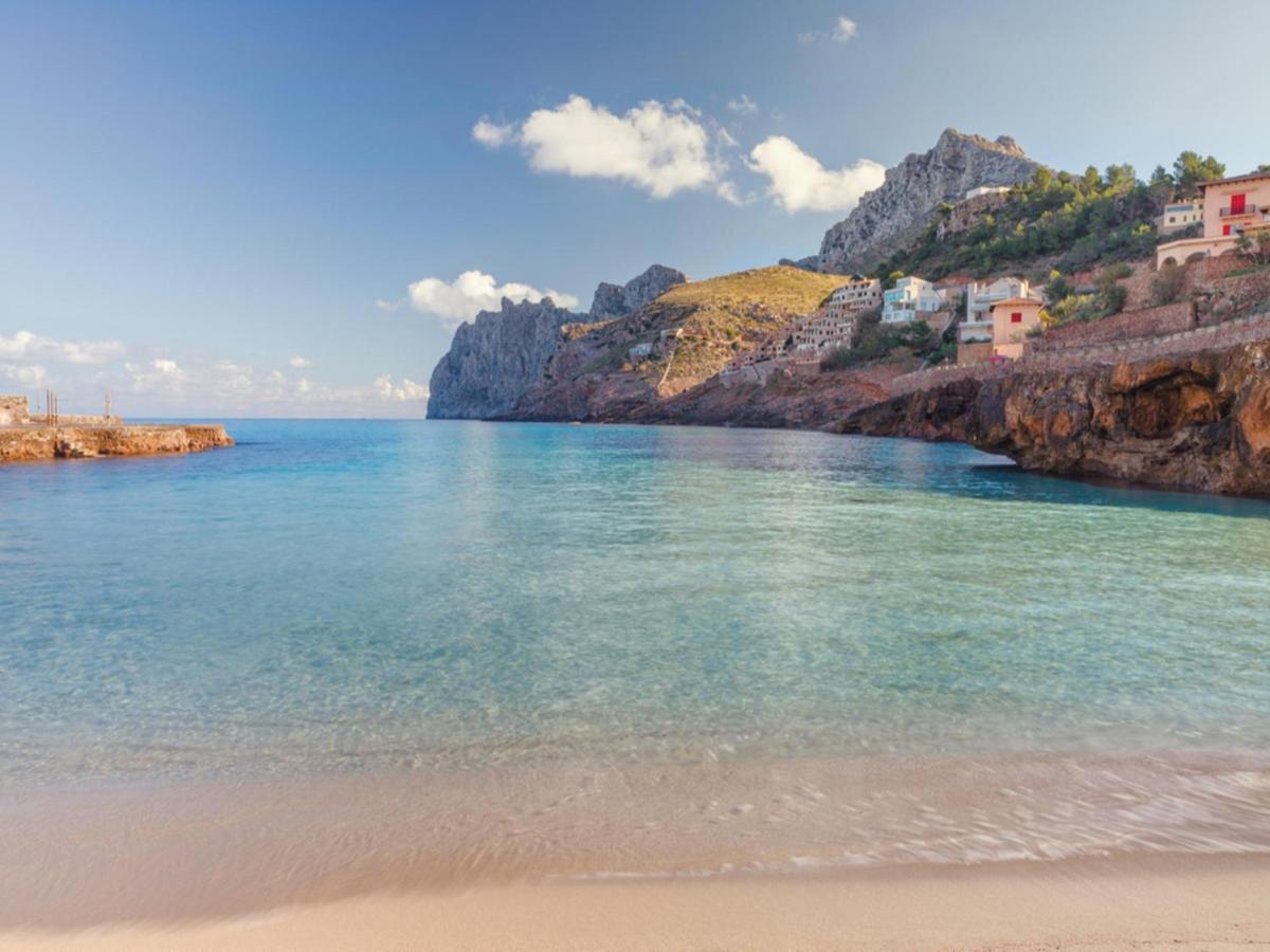 Molins 5 Hébergement de vacances *
